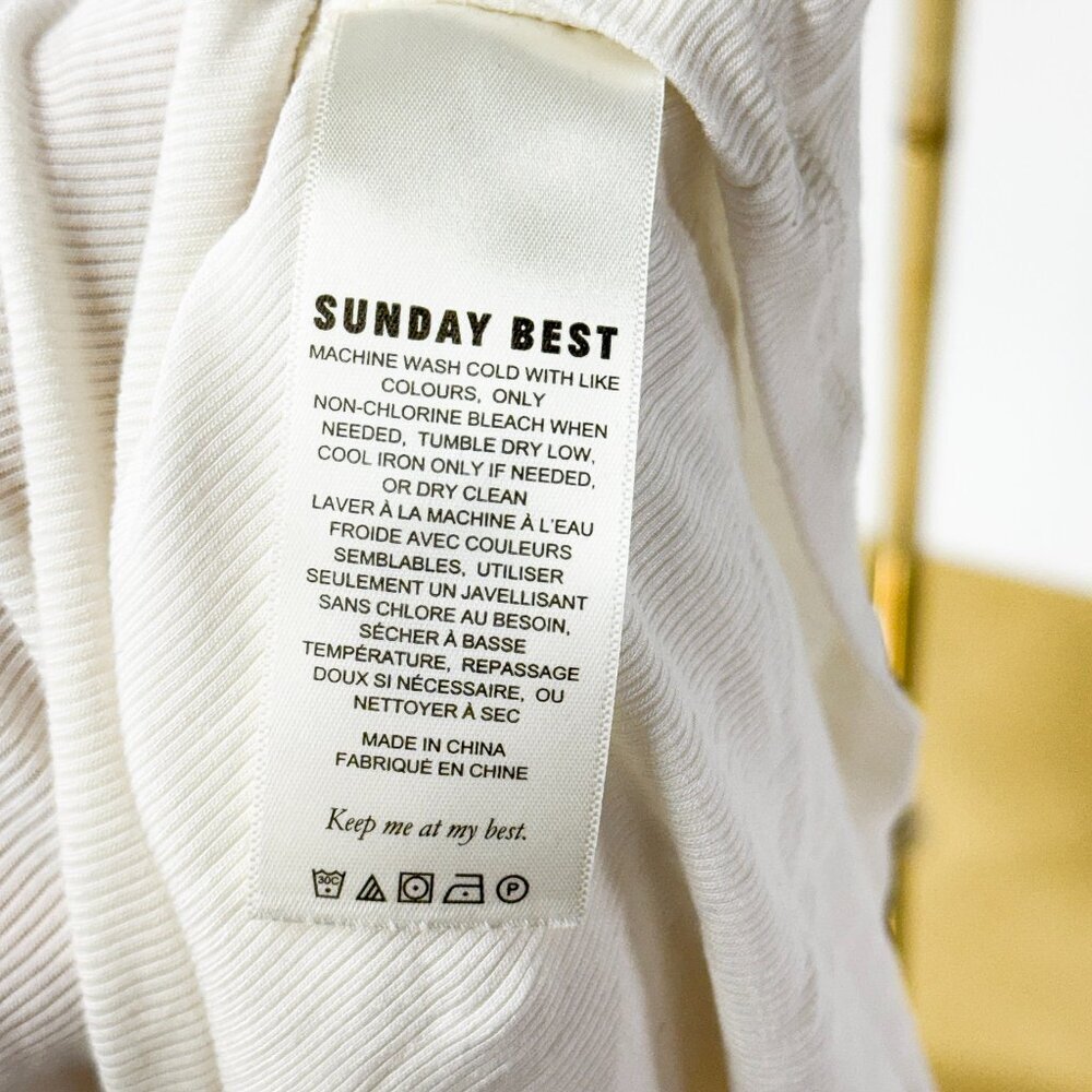ARITZIA SUNDAY BEST CROPPED CREAM TURTLE NECK - Picture 5 of 7